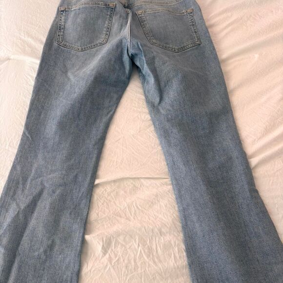 ZARA Light Wash Mini Flare High Rise Sz 6 Casual Everyday Women's Blue Jeans - Picture 2 of 4